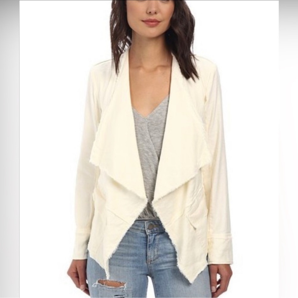 Free people, raw edge, asymmetrical, open front side, belted jacket - Picture 2 of 7